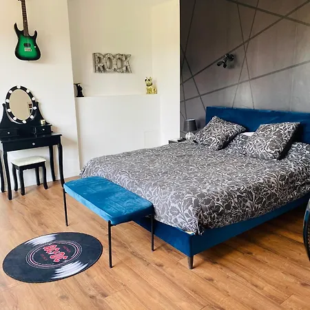 Гостевой дом La Fermette - Chambre Rock! De 45m2 Avec Lit King-size Proche D'arras Achicourt